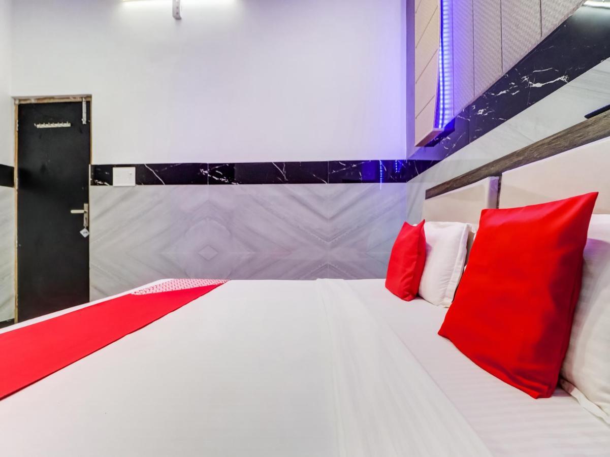 Oyo Flagship 83121 Hotel Rose Vip Сахаранпур Экстерьер фото